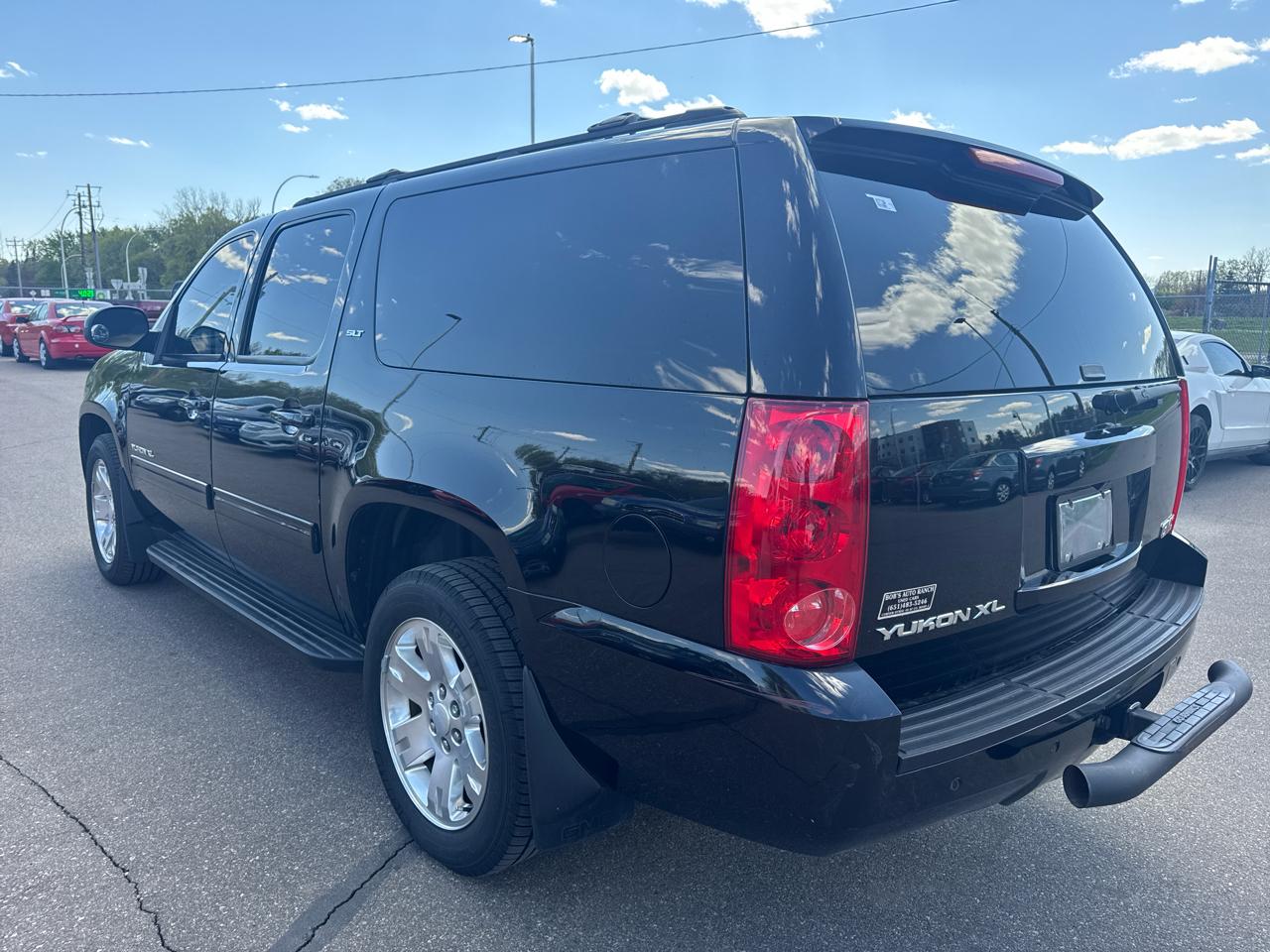 GMC Yukon XL 2WD 4dr SLT 2014