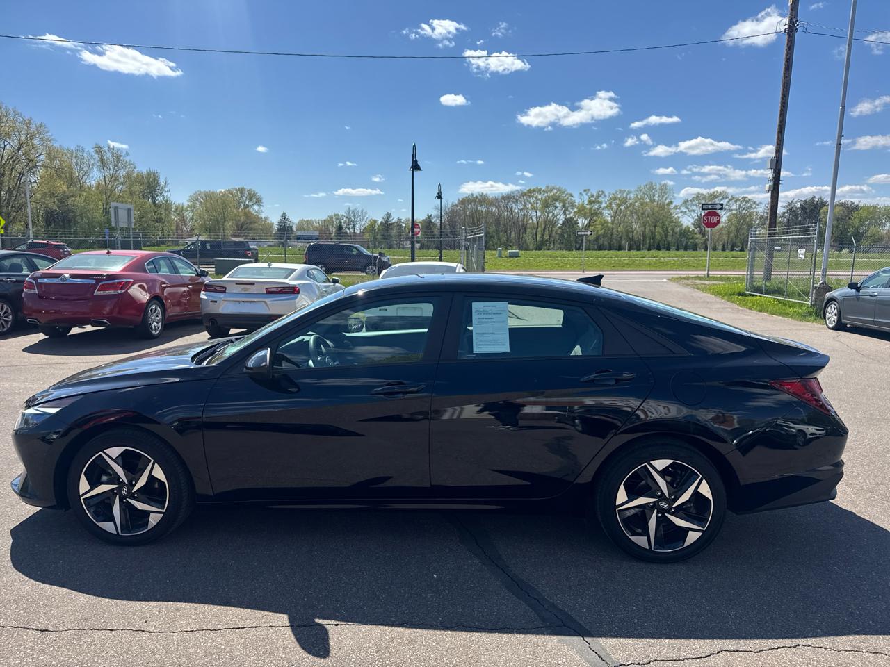 Hyundai Elantra SEL IVT 2023