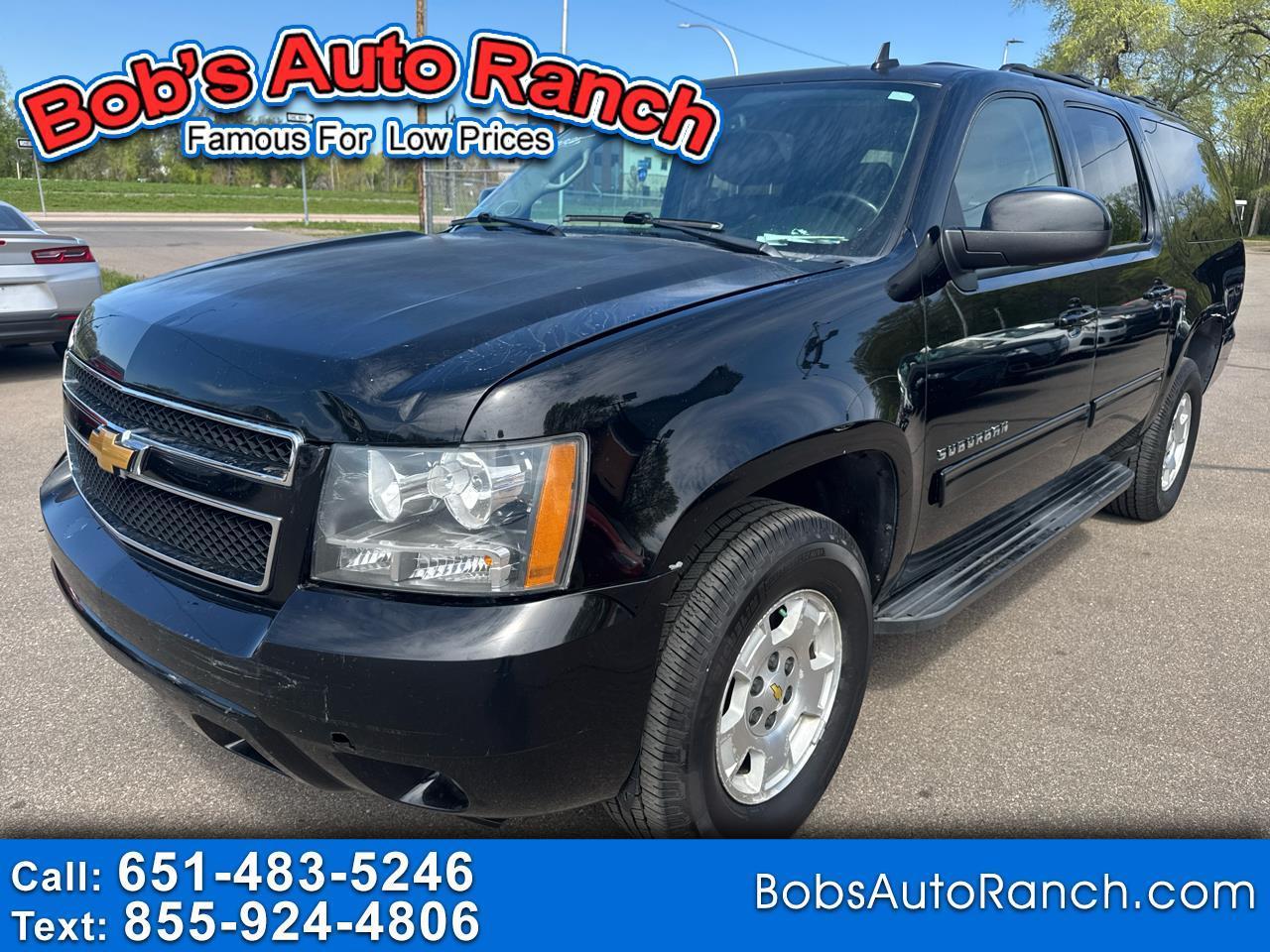 Chevrolet Suburban 4WD 4dr 1500 LT 2013