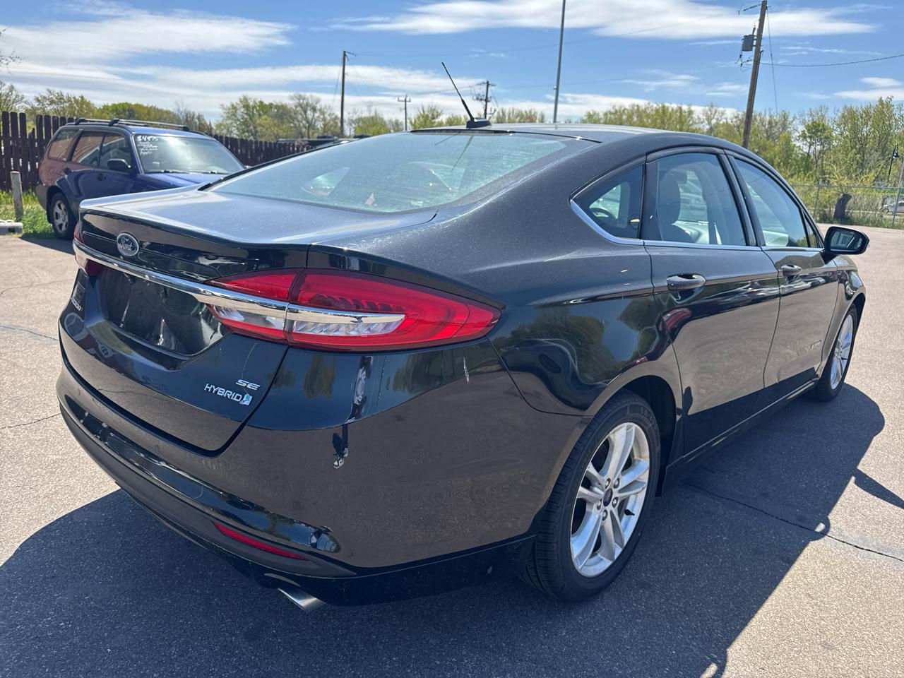 Ford Fusion Hybrid SE FWD 2018