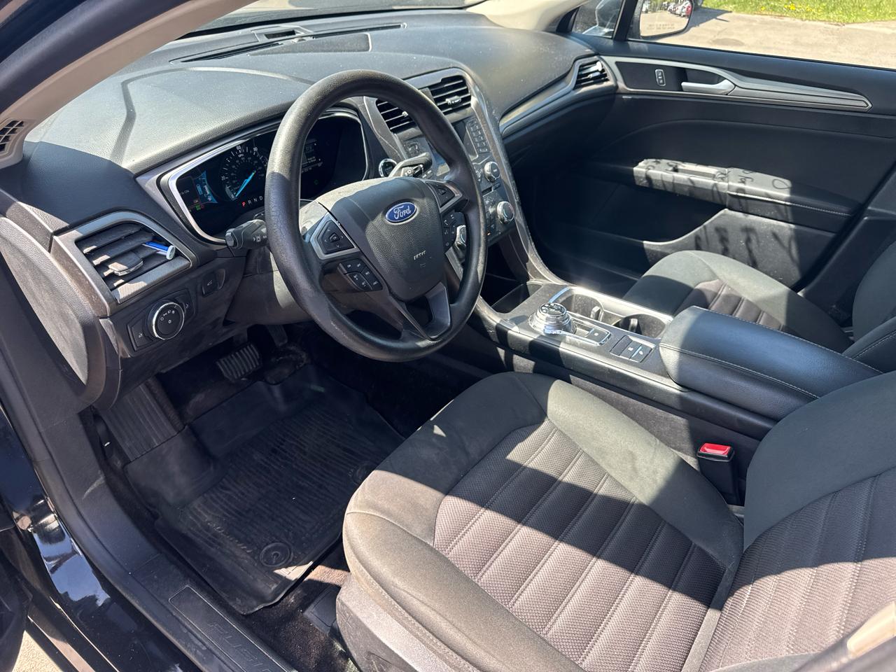 Ford Fusion Hybrid SE FWD 2018