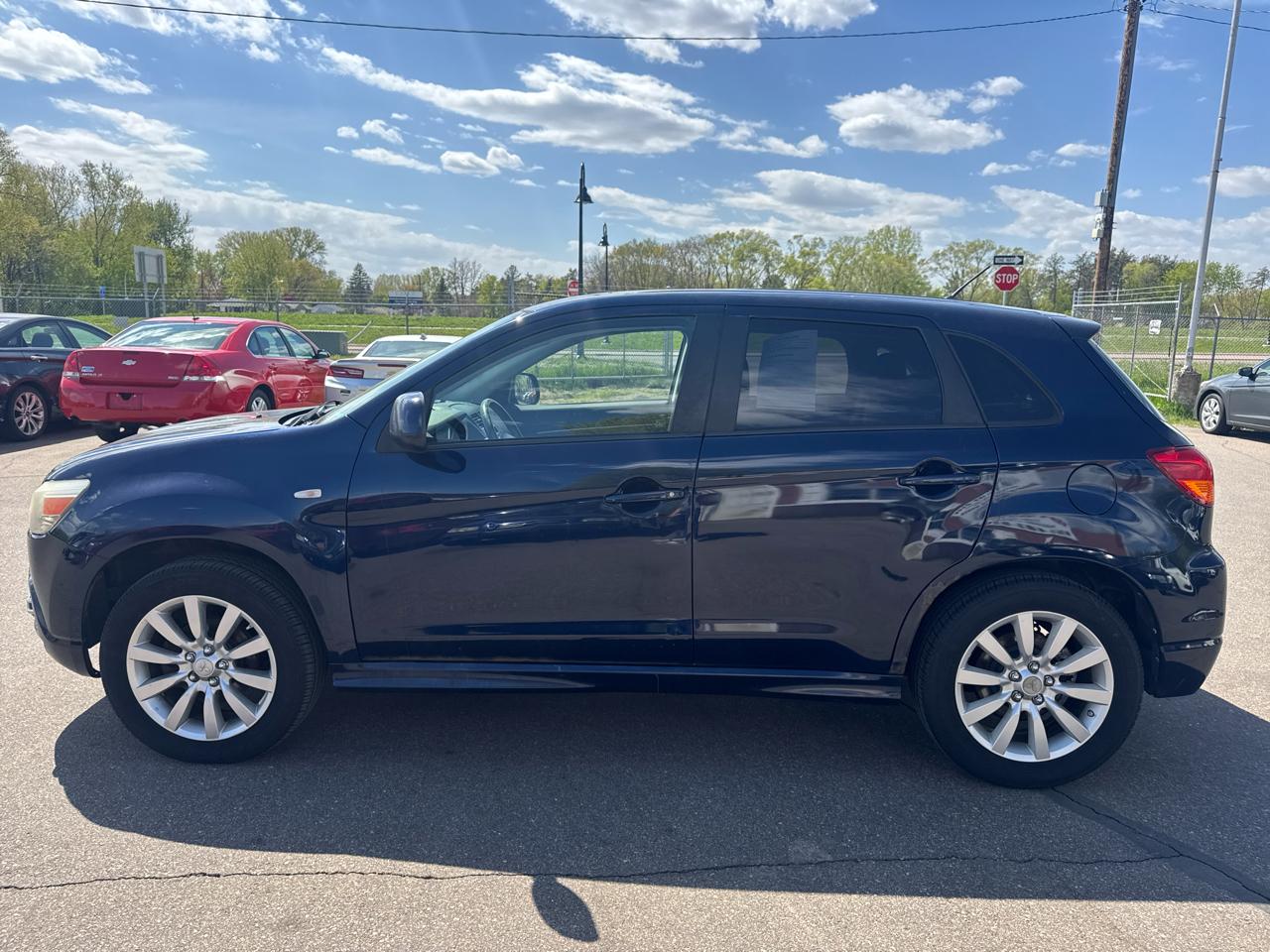 Mitsubishi Outlander Sport 2WD 4dr CVT SE 2011