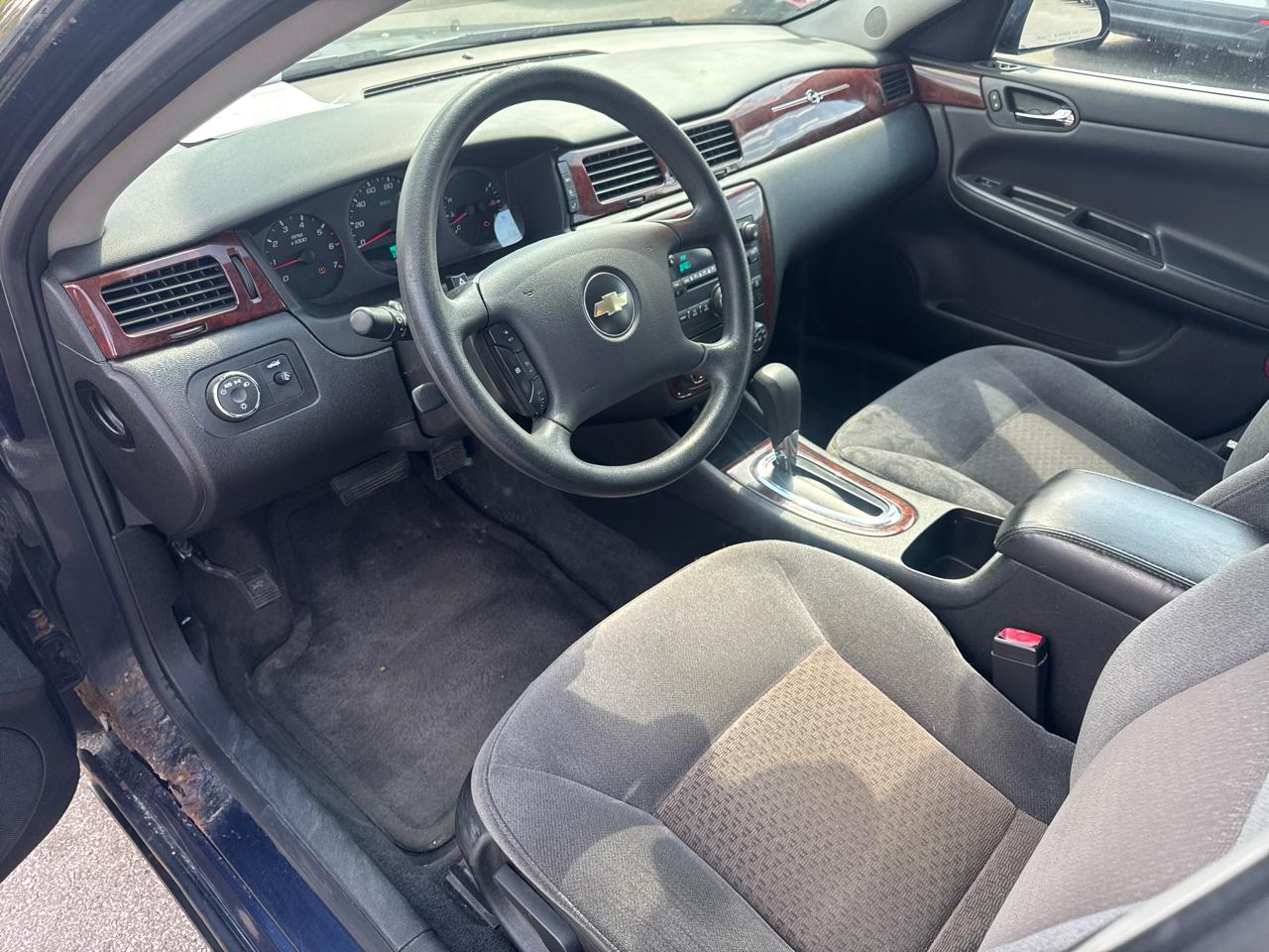 Chevrolet Impala 4dr Sdn LS 2008