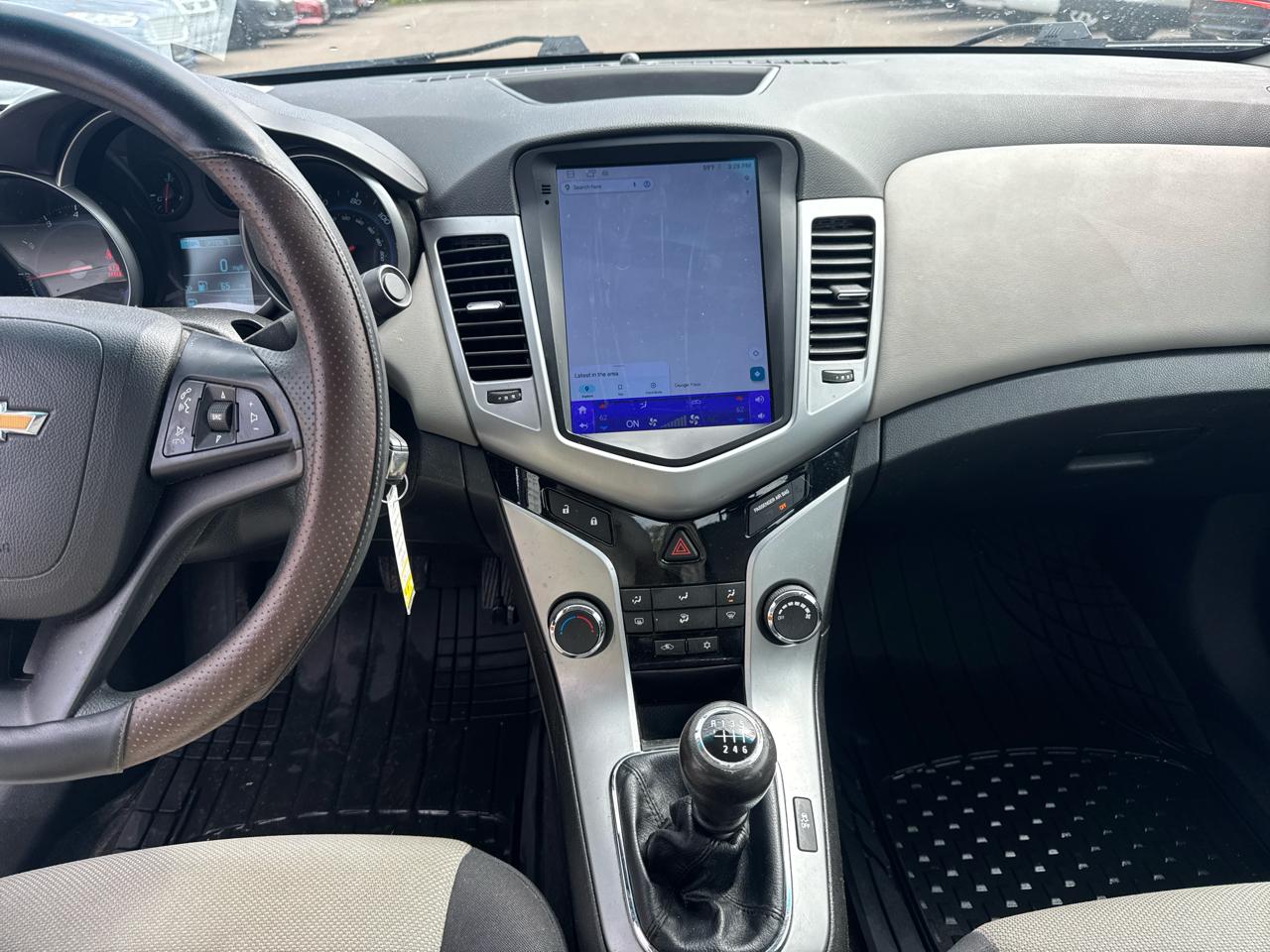 Chevrolet Cruze 4dr Sdn Man LS 2014