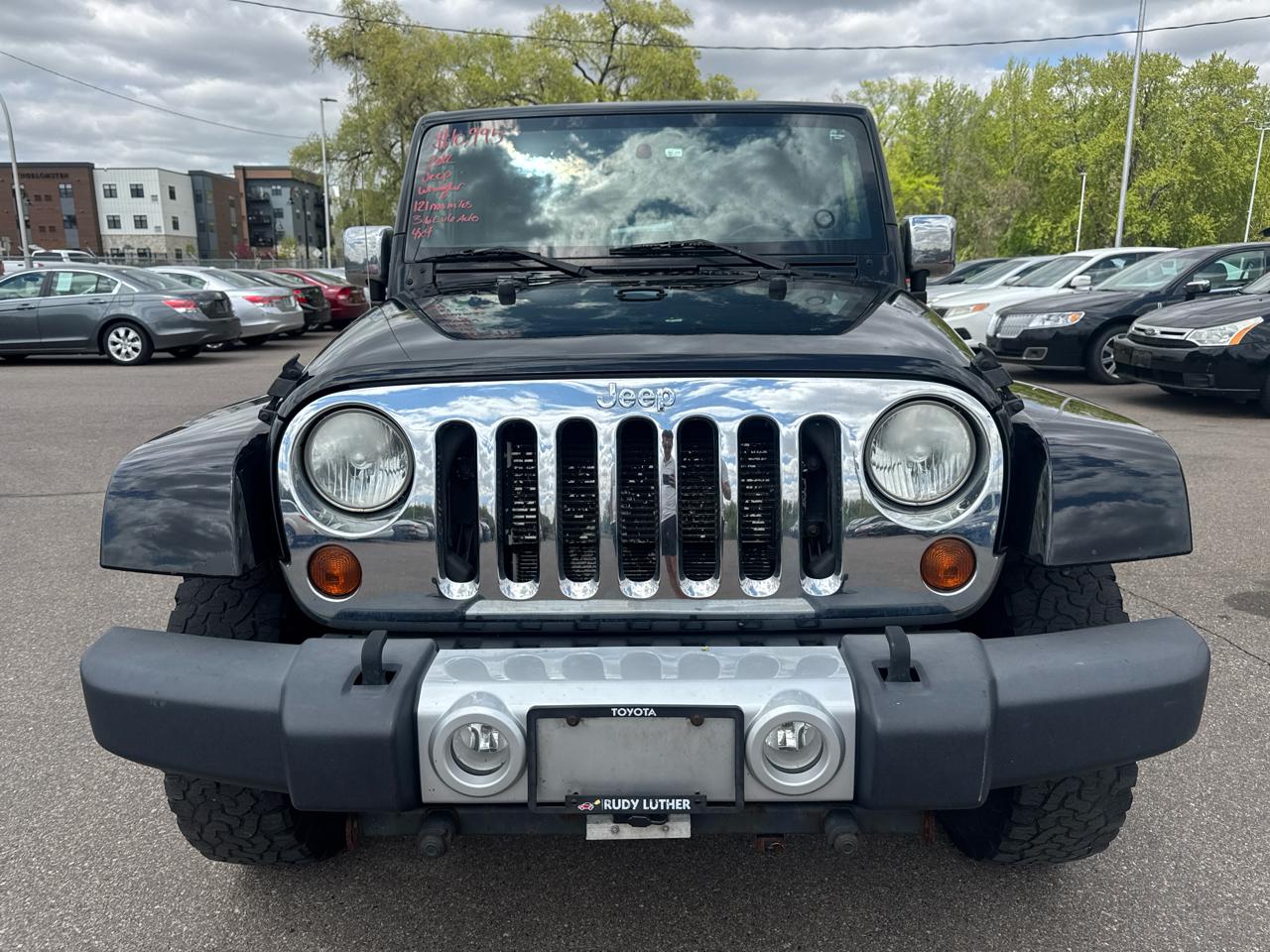 Jeep Wrangler Unlimited 4WD 4dr Sahara 2012