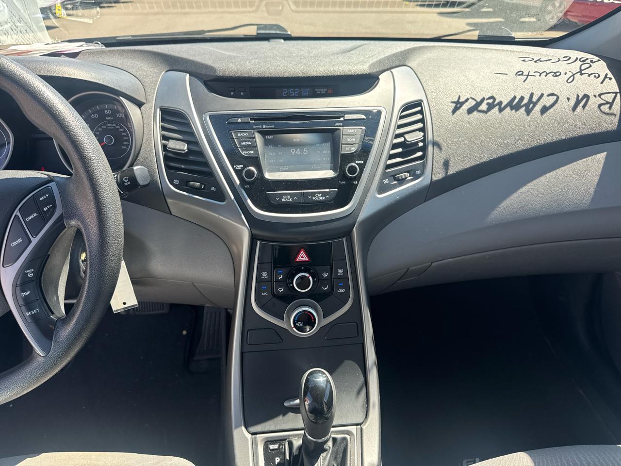 Hyundai Elantra 4dr Sdn Auto SE (Ulsan Plant) 2015