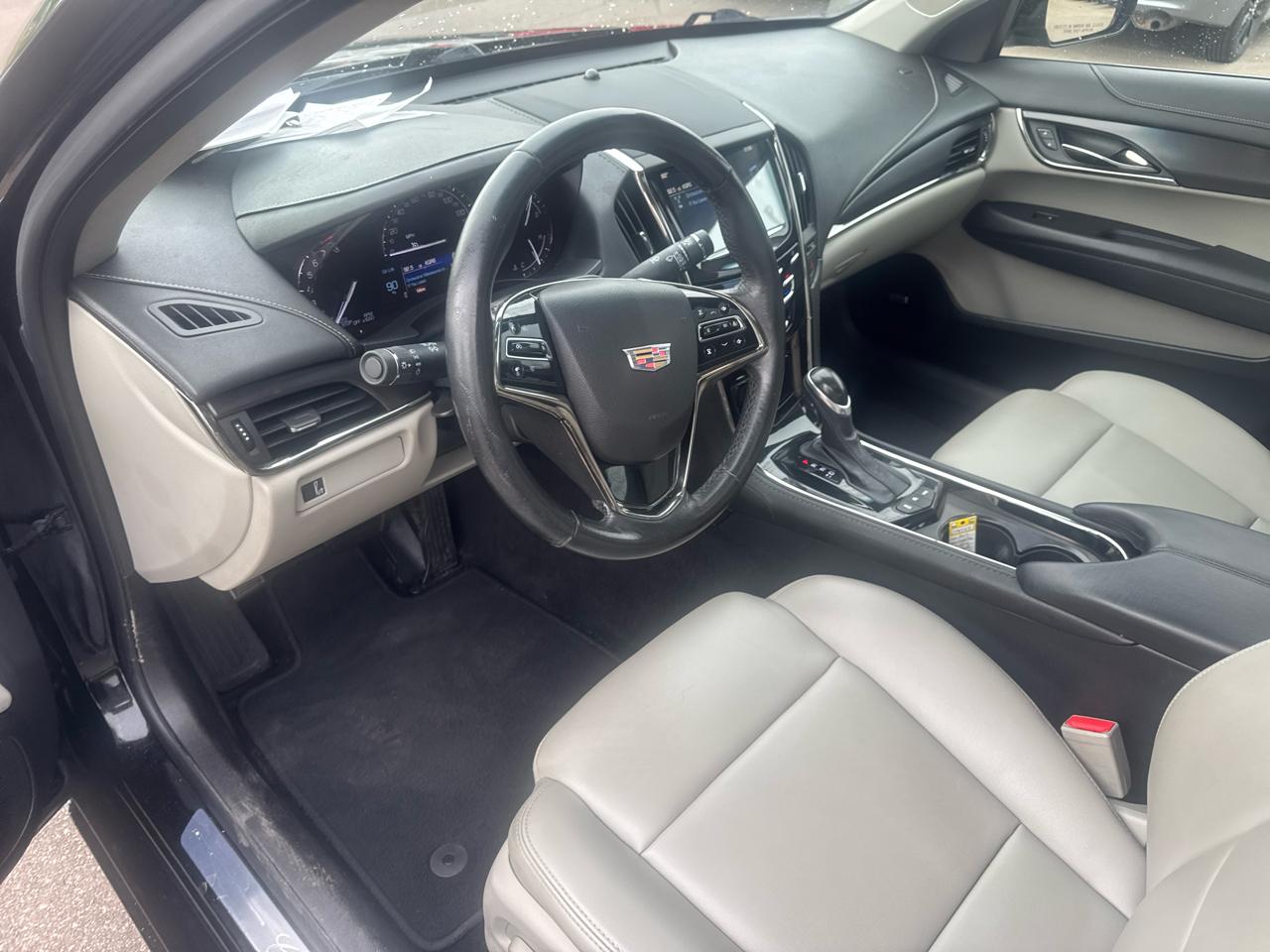 Cadillac ATS Sedan 4dr Sdn 2.0L AWD 2017