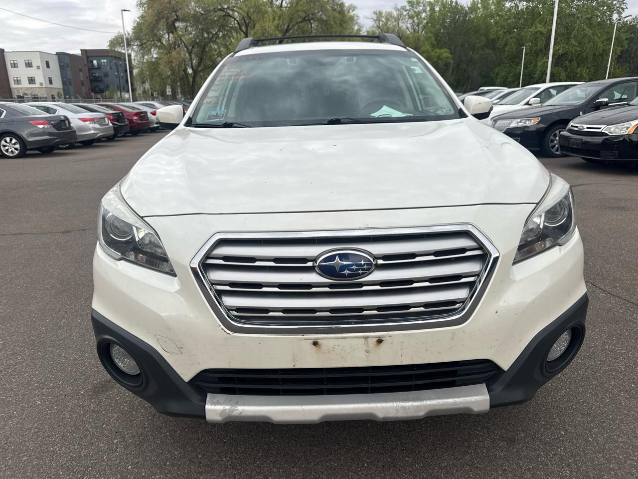 Subaru Outback 4dr Wgn 2.5i Limited 2015