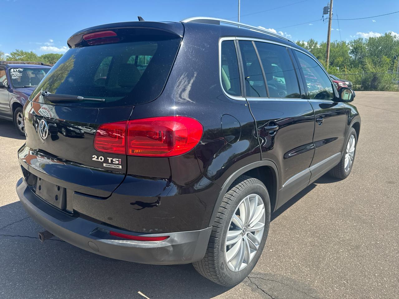 Volkswagen Tiguan 4WD 4dr Auto SE w/Sunroof & Nav 2013