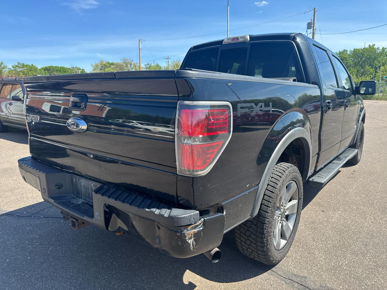 Ford F-150 4WD SuperCrew 145" Platinum 2011