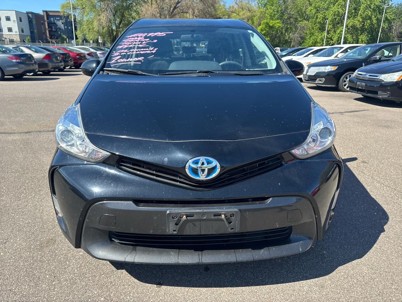 Toyota Prius V 5dr Wgn Three (Natl) 2016
