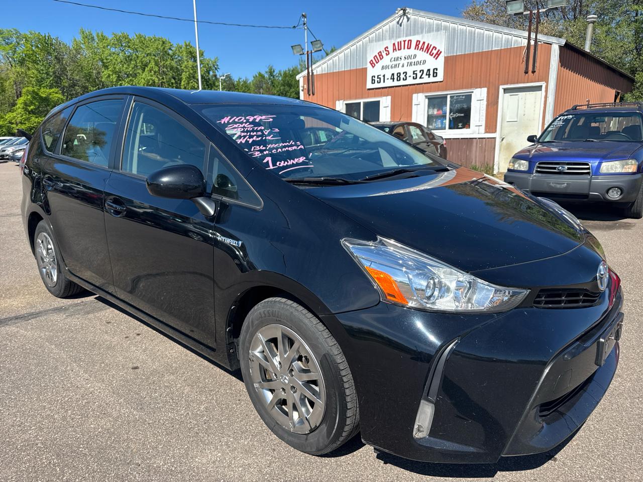 Toyota Prius V 5dr Wgn Three (Natl) 2016