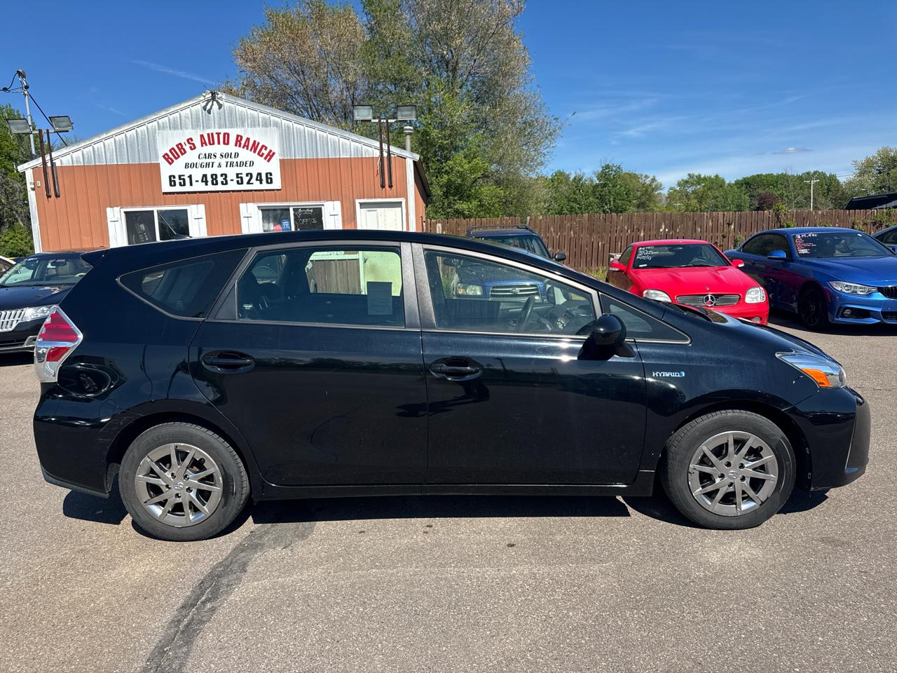 Toyota Prius V 5dr Wgn Three (Natl) 2016