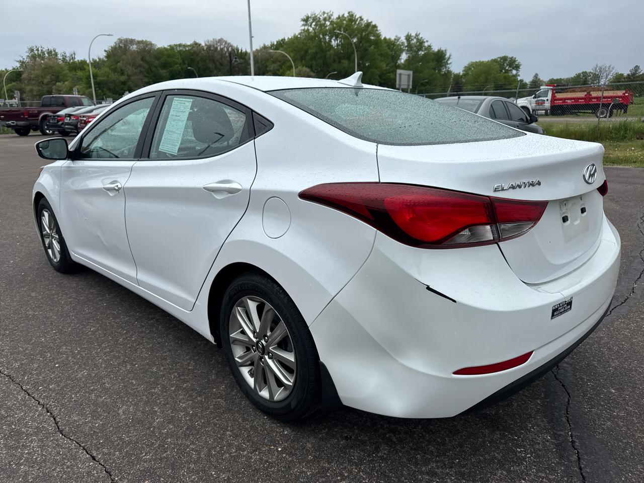 Hyundai Elantra 4dr Sdn Auto SE (Alabama Plant) 2015