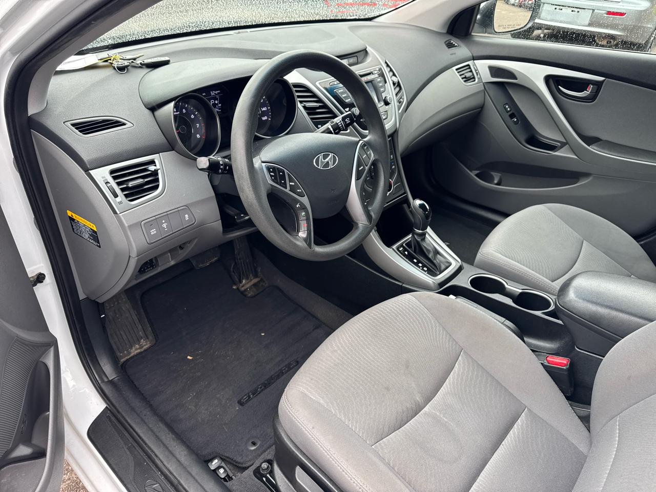 Hyundai Elantra 4dr Sdn Auto SE (Alabama Plant) 2015