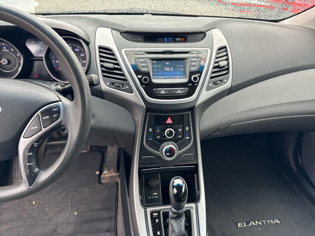 Hyundai Elantra 4dr Sdn Auto SE (Alabama Plant) 2015