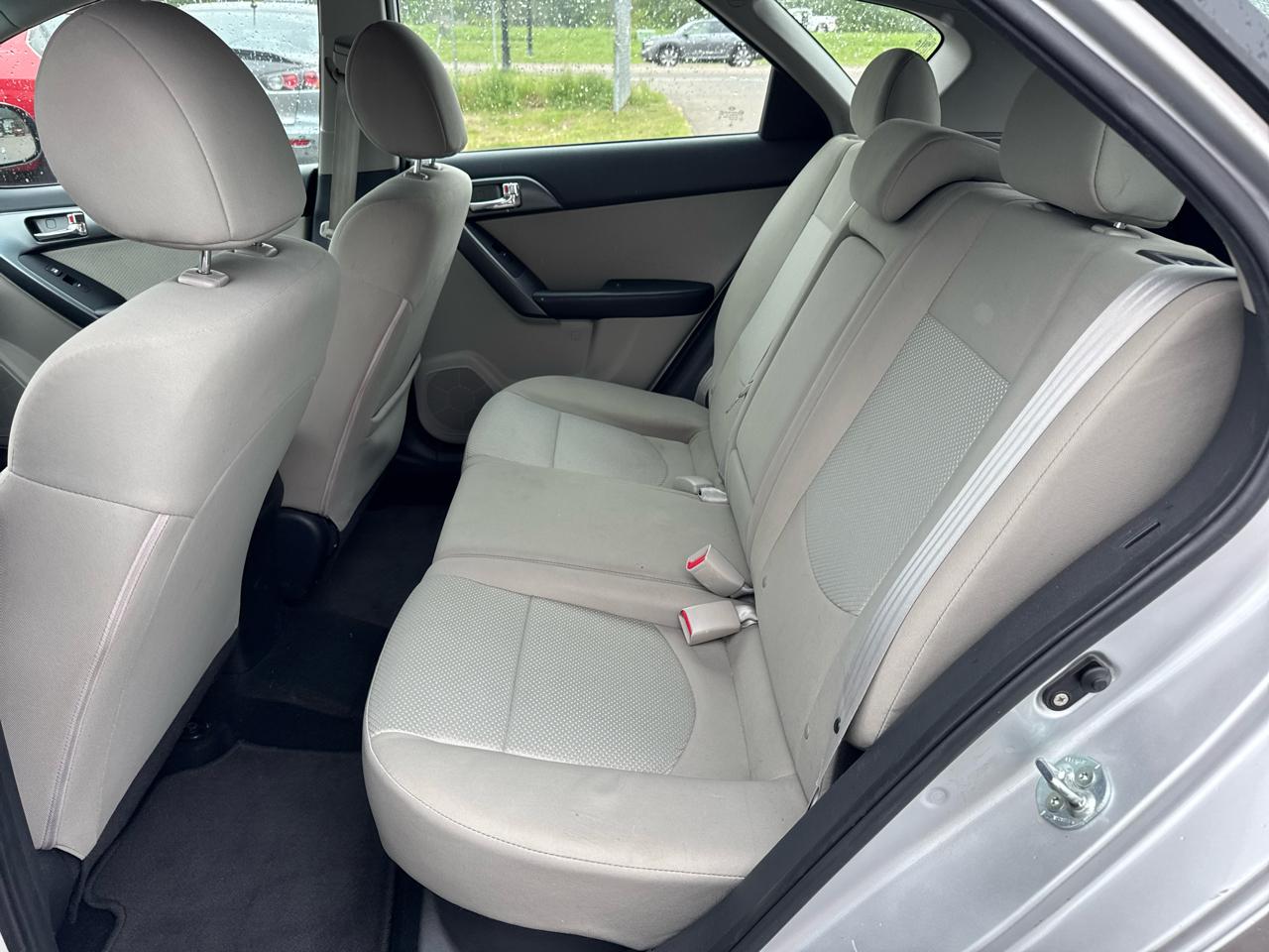 Kia Forte 5-Door 5dr HB EX 2013