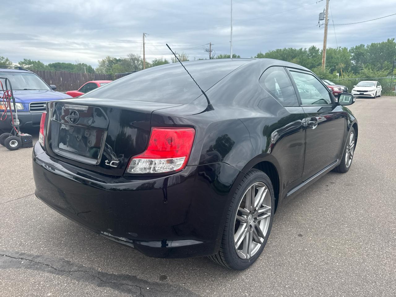 Scion tC 2dr HB Man (Natl) 2012