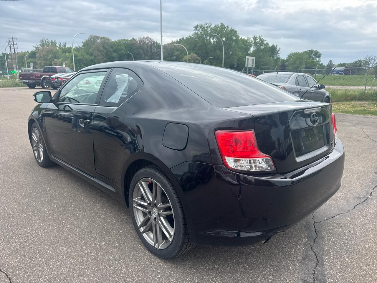 Scion tC 2dr HB Man (Natl) 2012