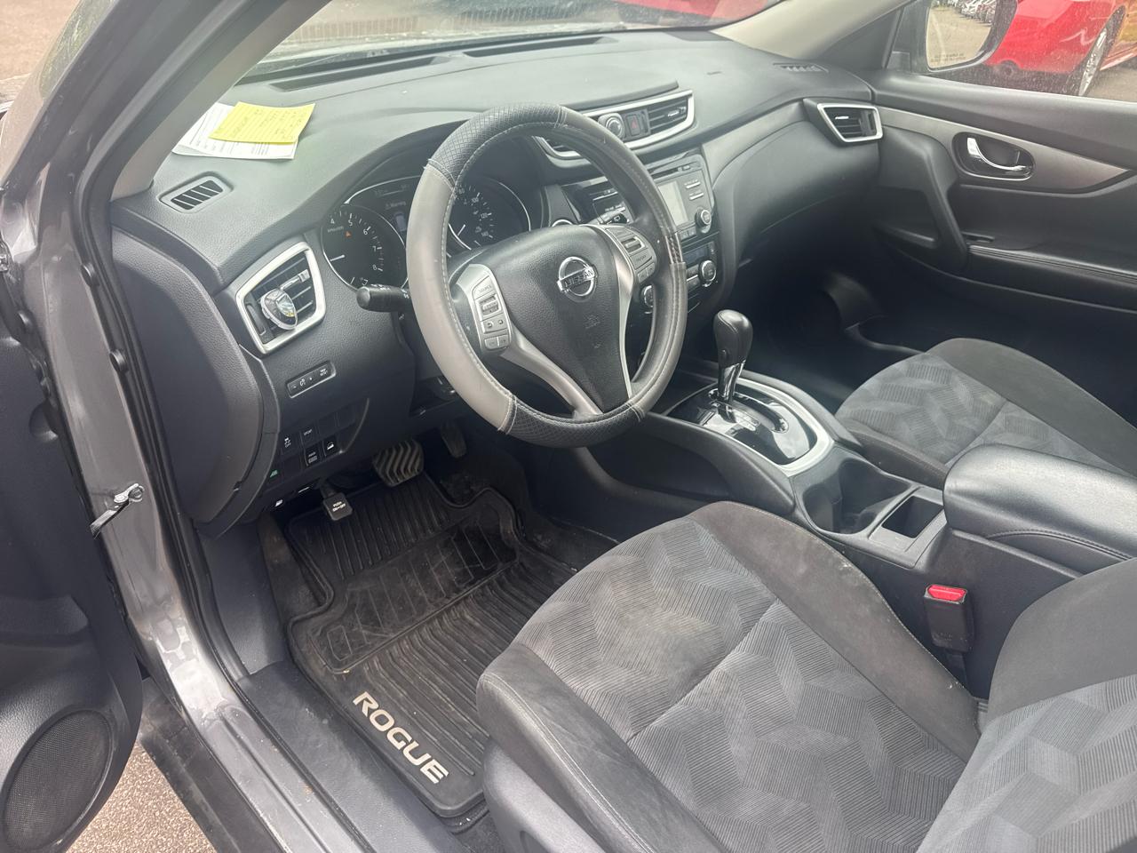 Nissan Rogue AWD 4dr SV 2016