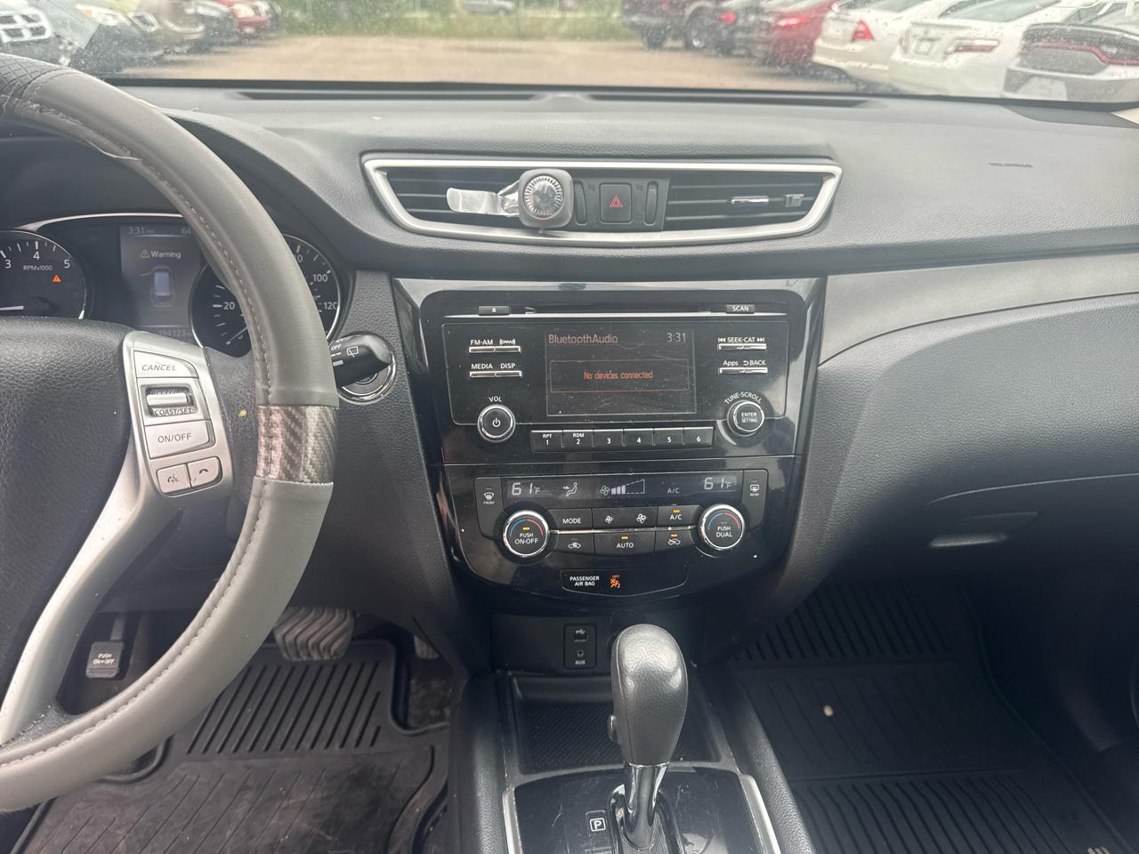 Nissan Rogue AWD 4dr SV 2016