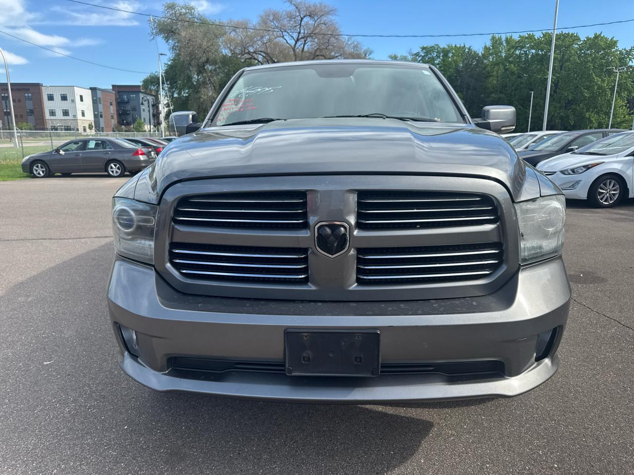 RAM 1500 4WD Crew Cab 140.5" Sport 2013