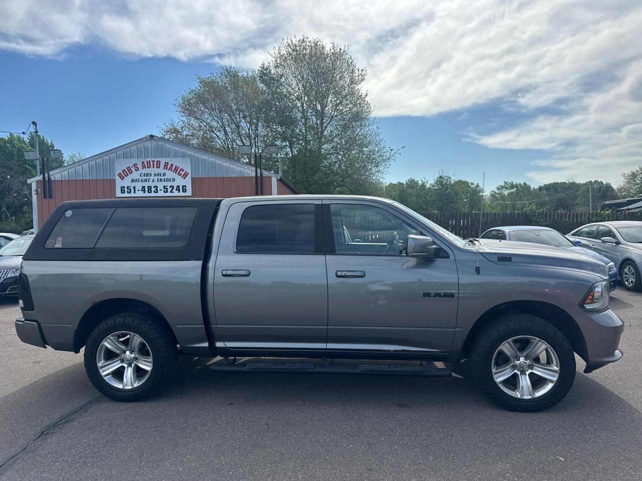 RAM 1500 4WD Crew Cab 140.5" Sport 2013