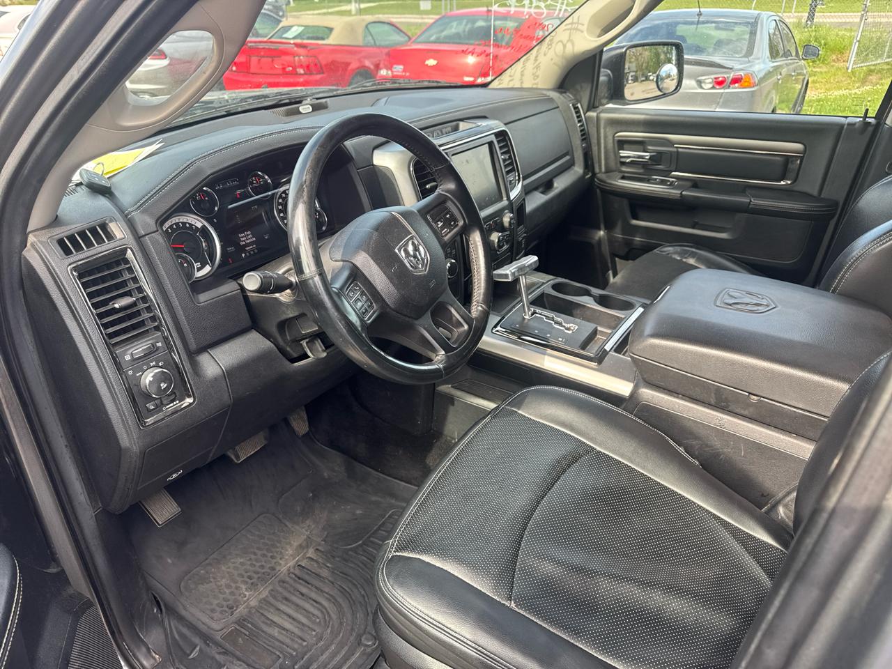 RAM 1500 4WD Crew Cab 140.5" Sport 2013