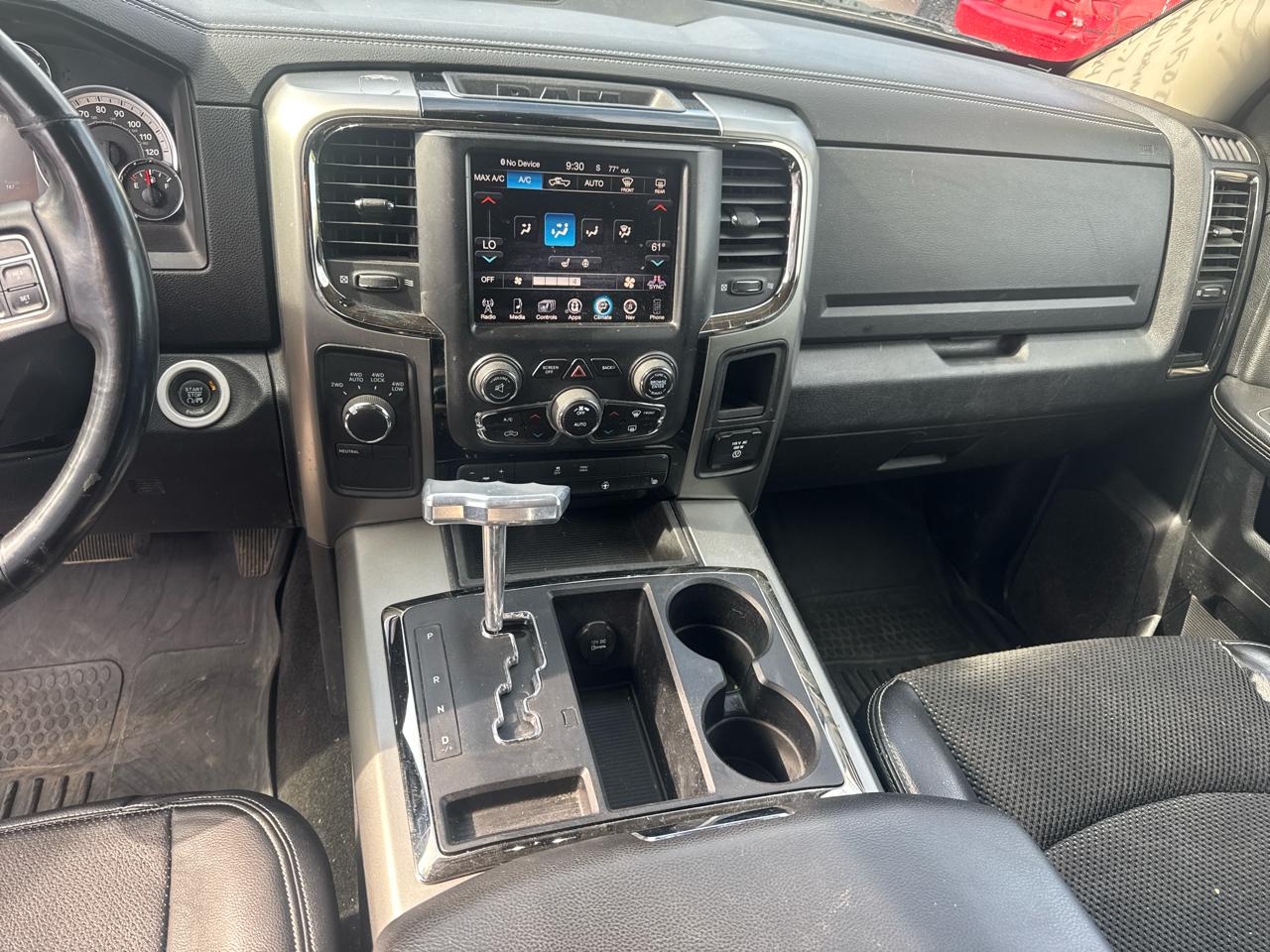 RAM 1500 4WD Crew Cab 140.5" Sport 2013