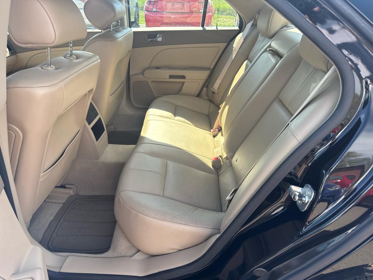 Cadillac STS 4dr Sdn V6 2006