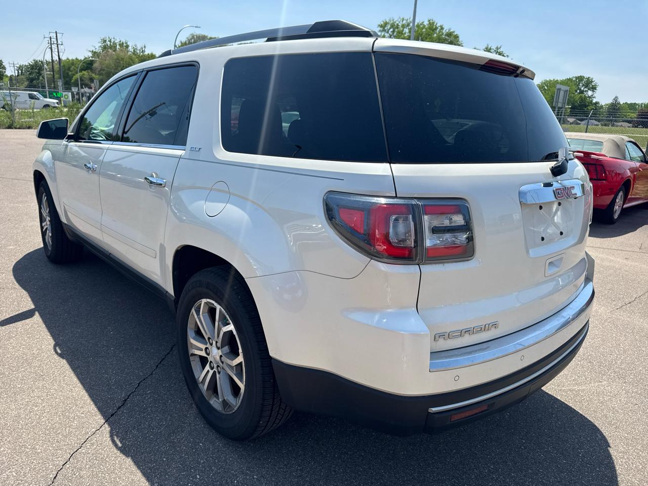GMC Acadia AWD 4dr SLT w/SLT-1 2015
