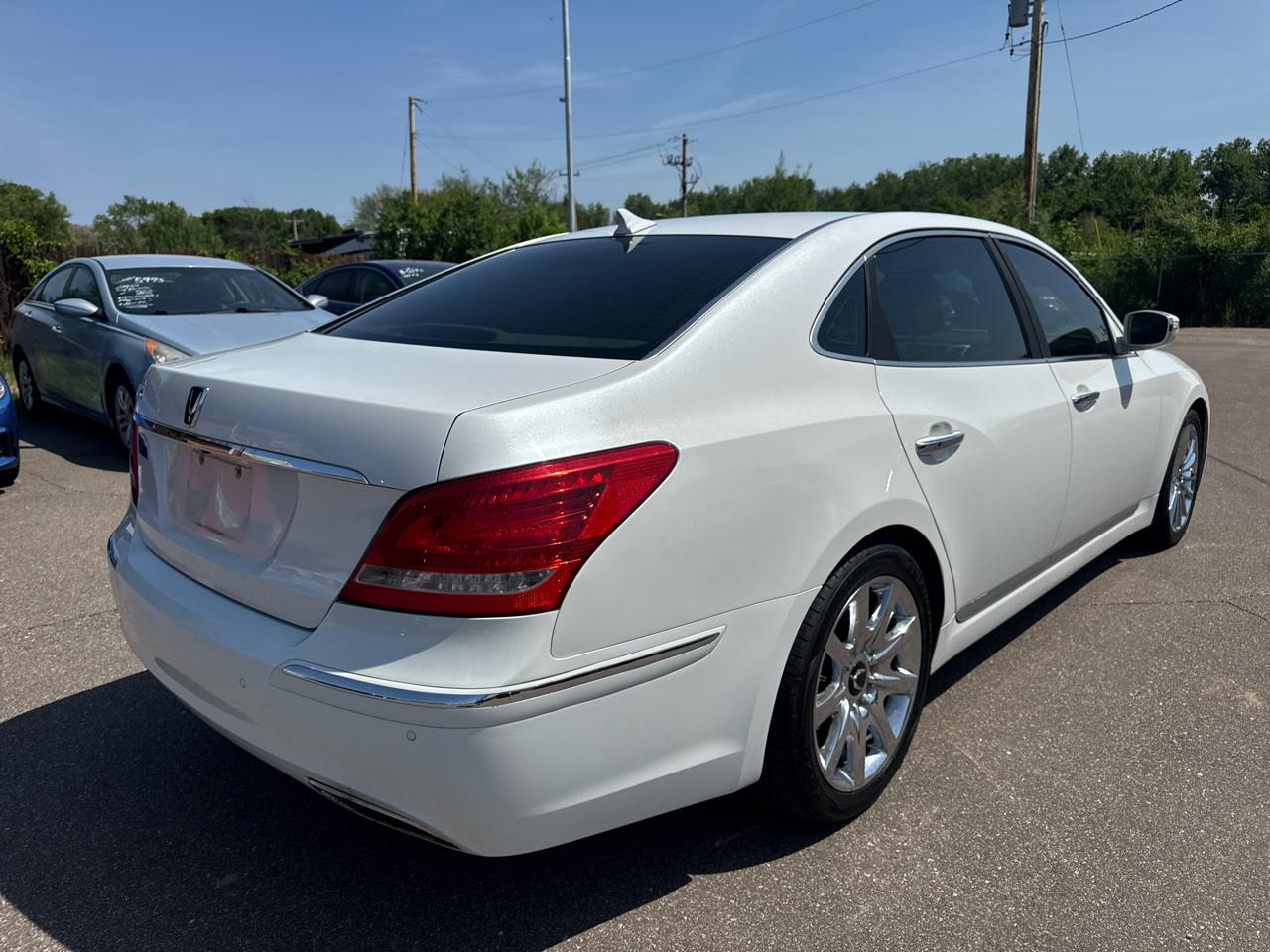 Hyundai Equus 4dr Sdn Signature 2013
