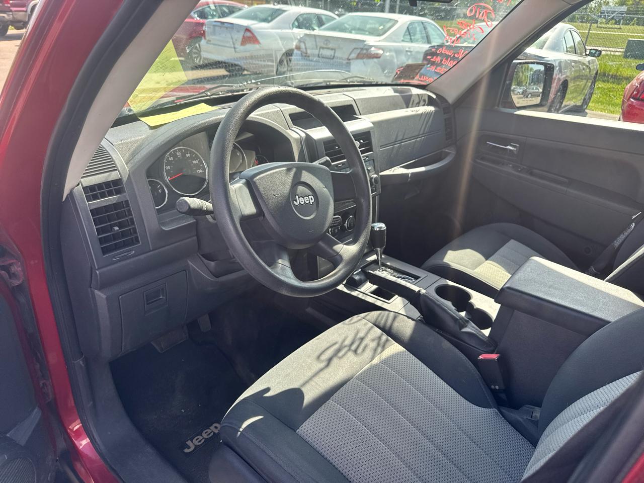 Jeep Liberty 4WD 4dr Sport 2010