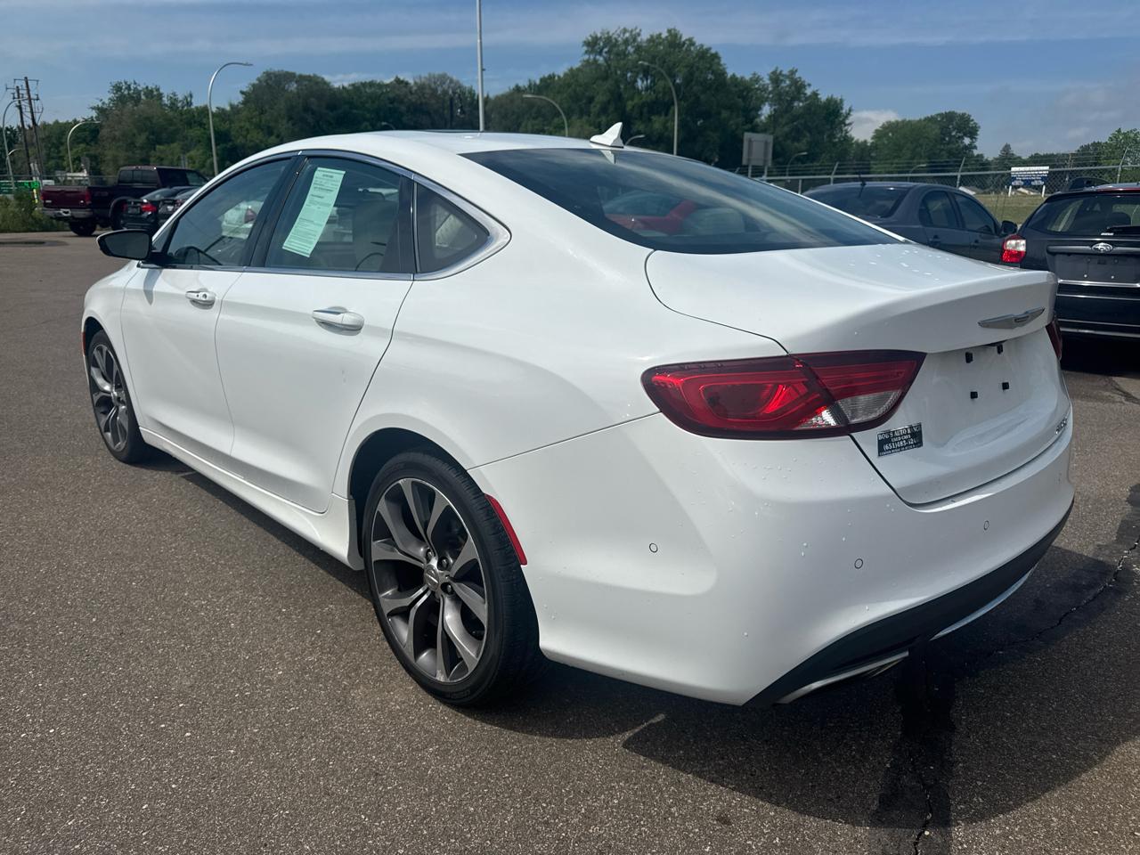 Chrysler 200 4dr Sdn C FWD 2015