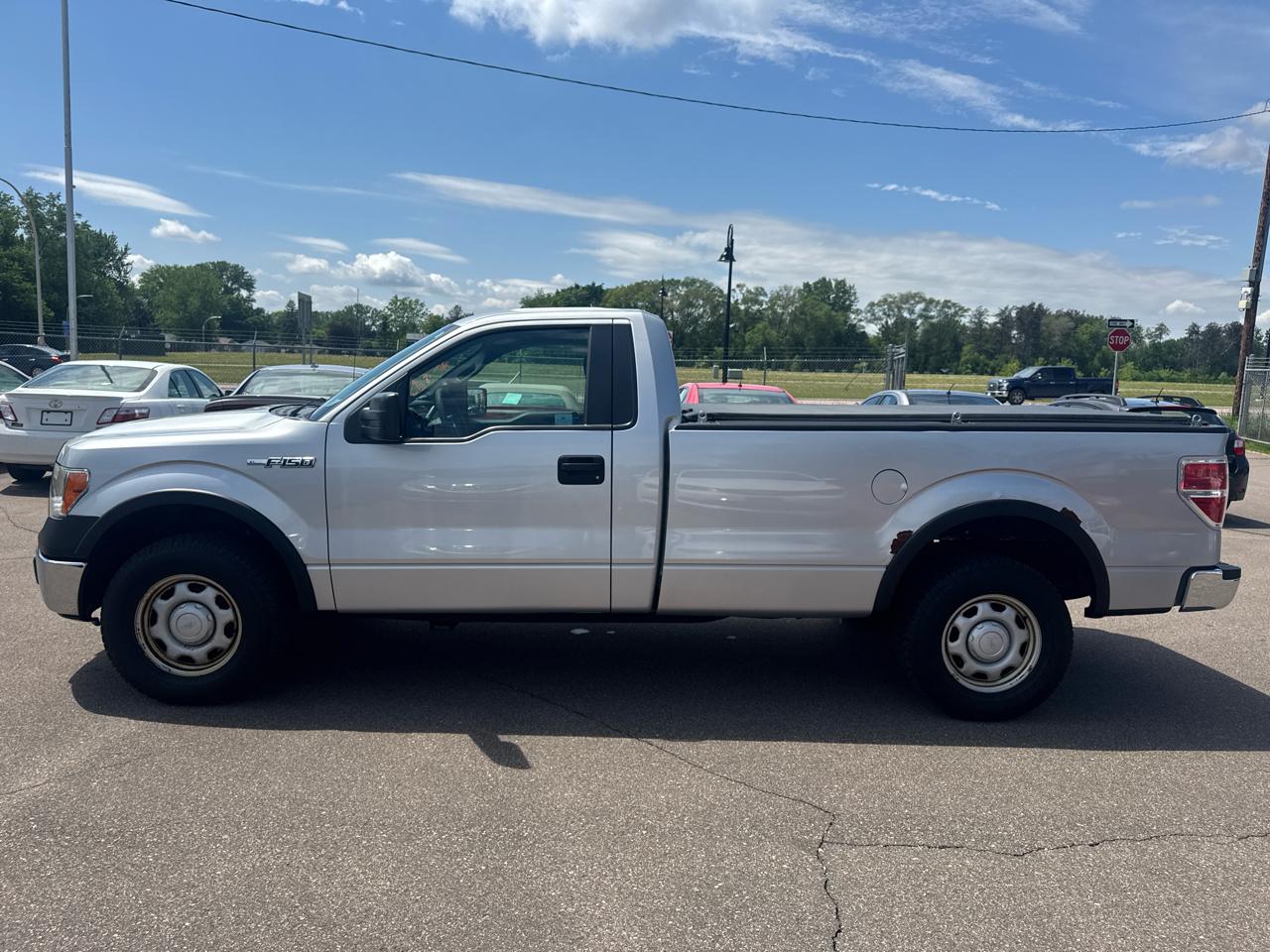 Ford F-150 2WD Reg Cab 126" XLT 2013