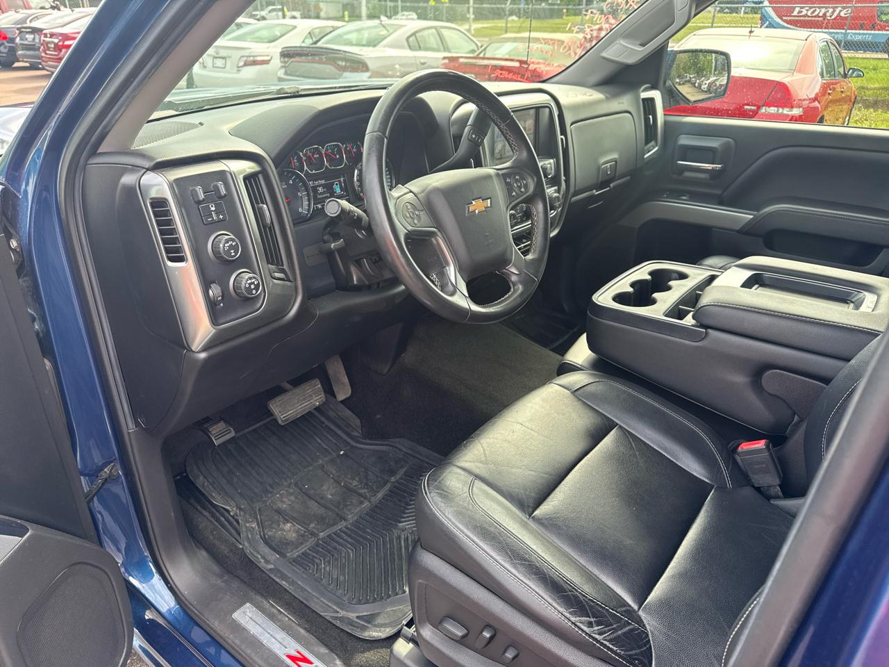 Chevrolet Silverado 1500 4WD Crew Cab 143.5" LT w/2LT 2017