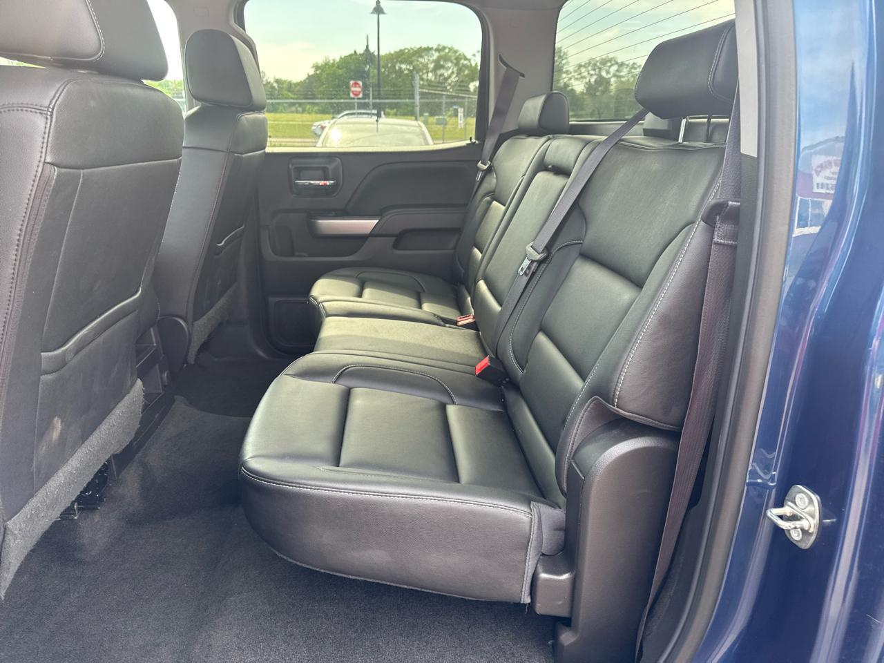 Chevrolet Silverado 1500 4WD Crew Cab 143.5" LT w/2LT 2017