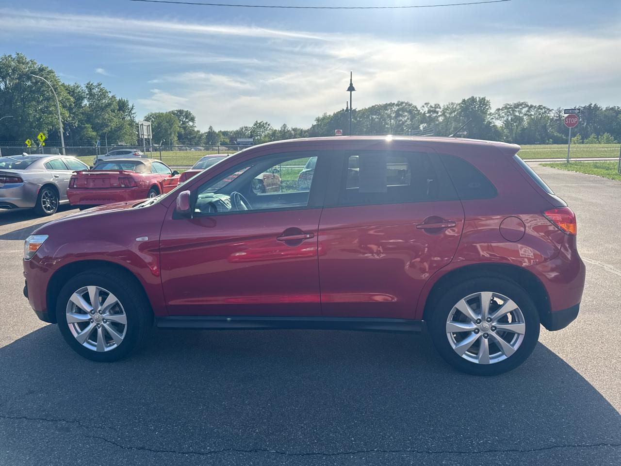 Mitsubishi Outlander Sport 2WD 4dr Man ES 2014