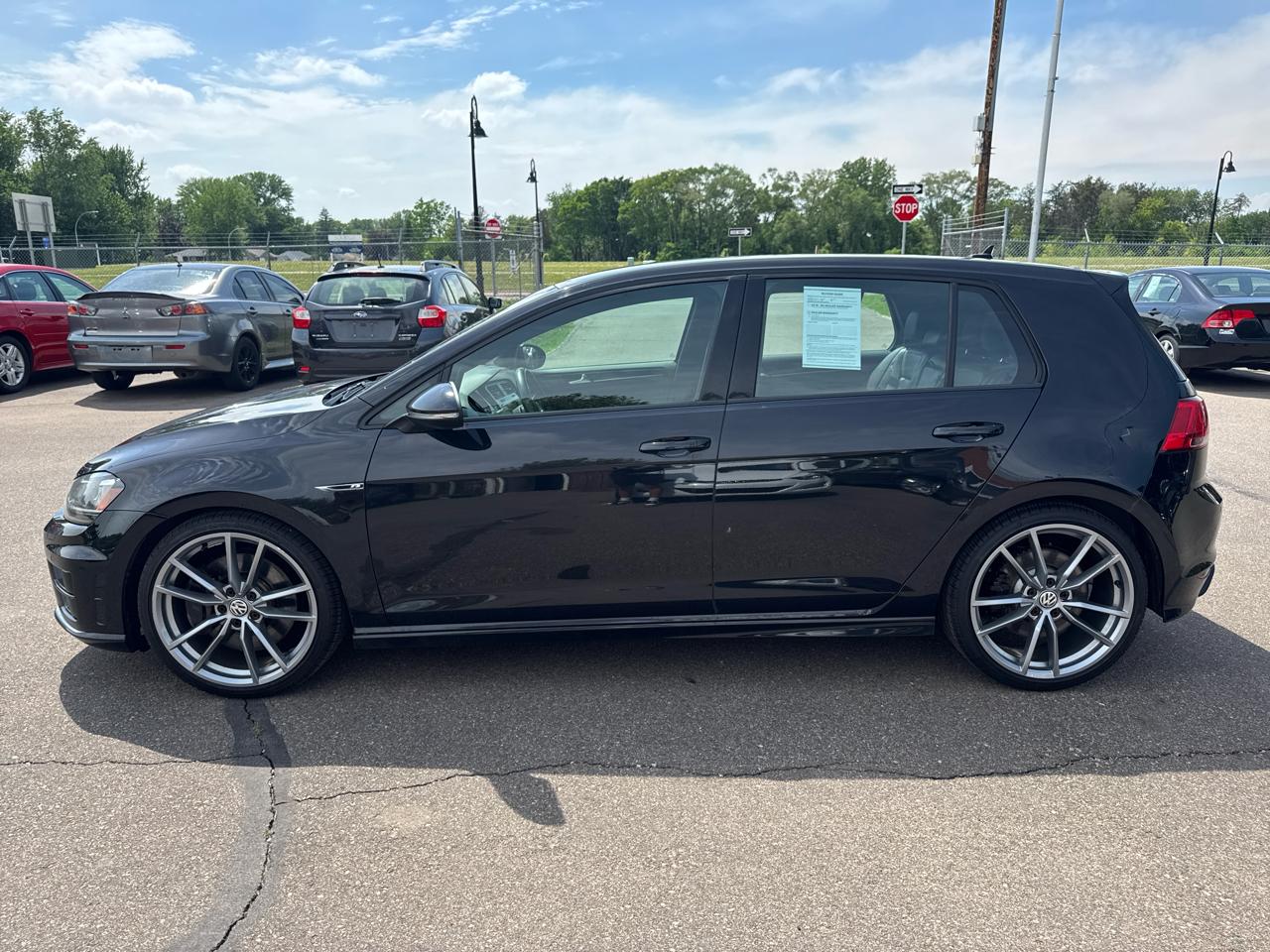 Volkswagen Golf R 4-Door Manual w/DCC/Nav 2017