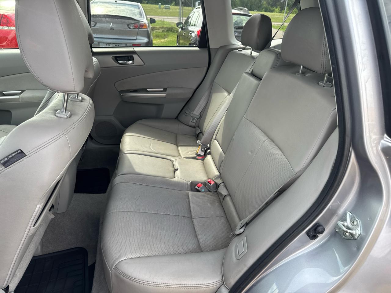 Subaru Forester 4dr Auto 2.5X Limited 2010