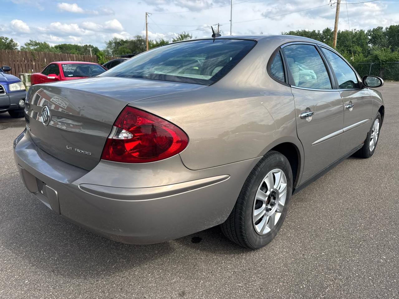 Buick LaCrosse 4dr Sdn CX 2006