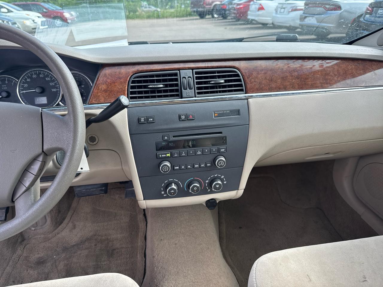 Buick LaCrosse 4dr Sdn CX 2006