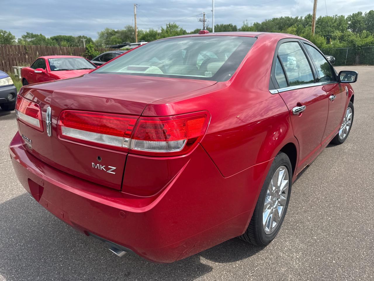 Lincoln MKZ 4dr Sdn FWD 2010