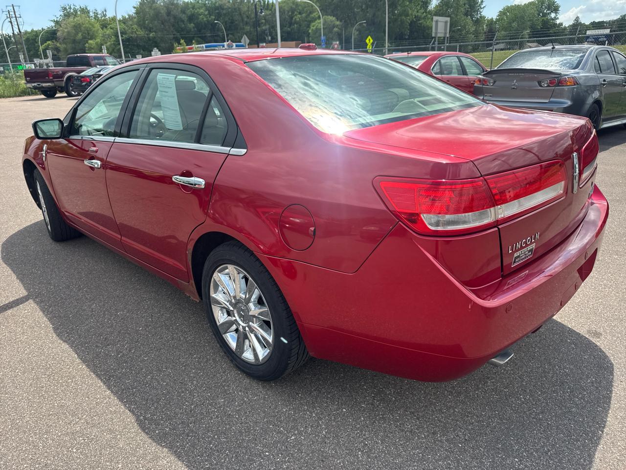 Lincoln MKZ 4dr Sdn FWD 2010