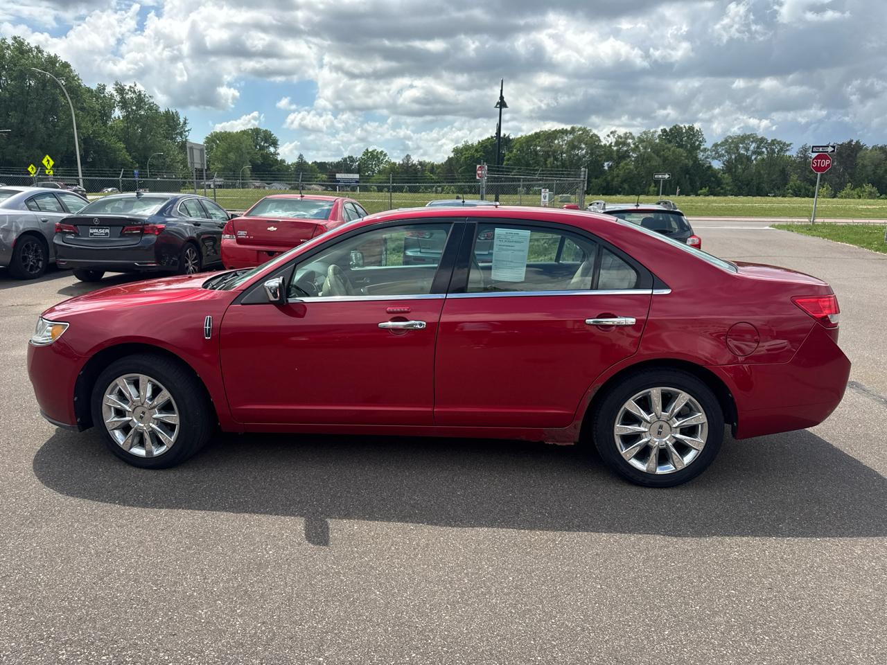Lincoln MKZ 4dr Sdn FWD 2010