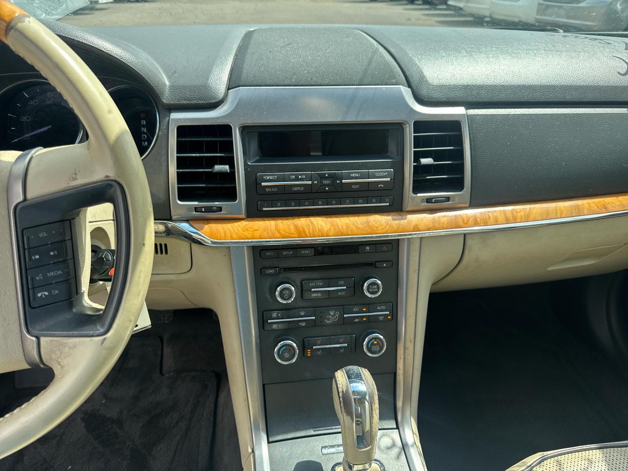 Lincoln MKZ 4dr Sdn FWD 2010