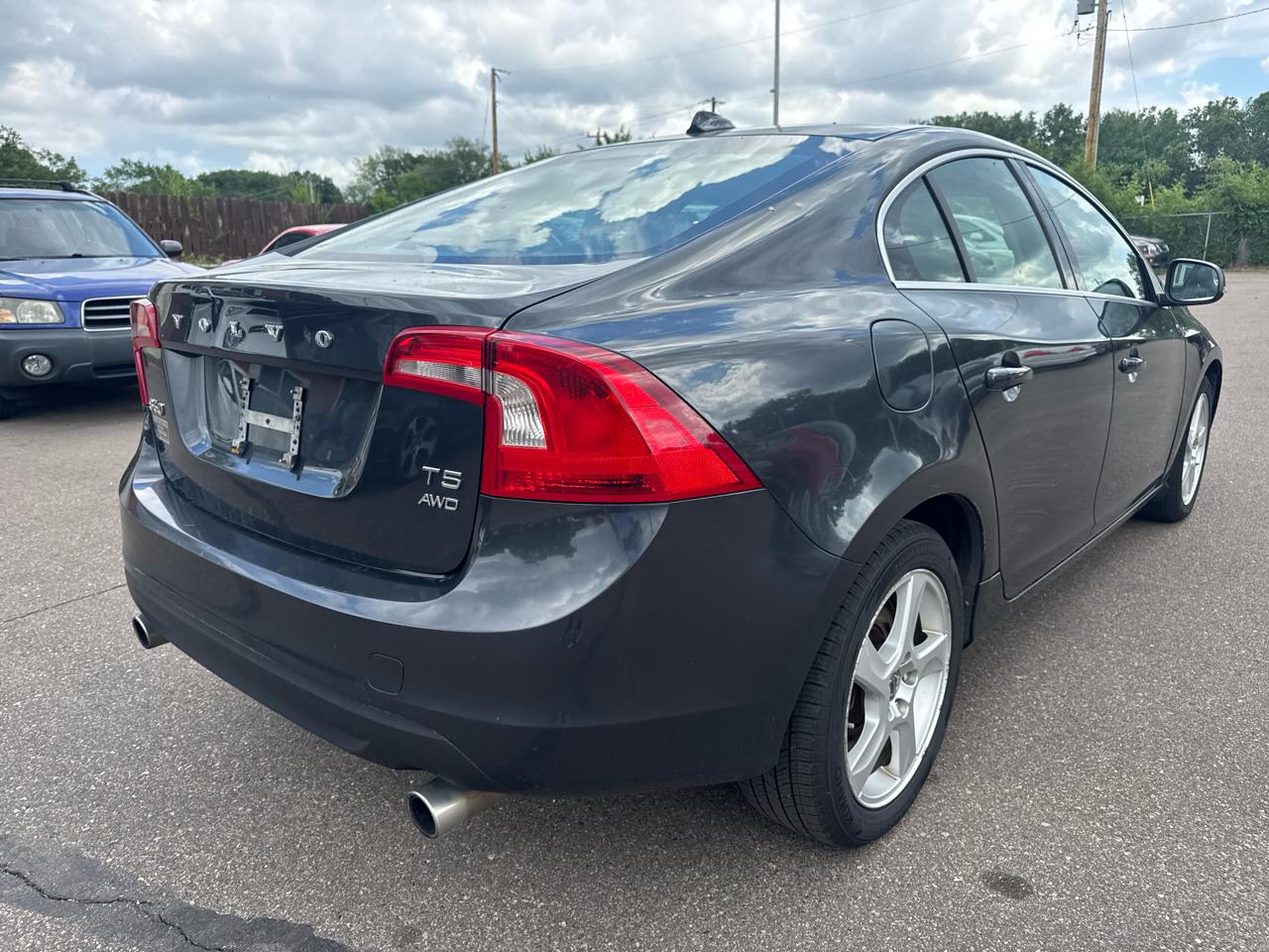 Volvo S60 4dr Sdn T5 AWD 2013
