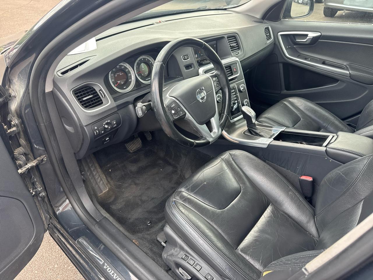 Volvo S60 4dr Sdn T5 AWD 2013
