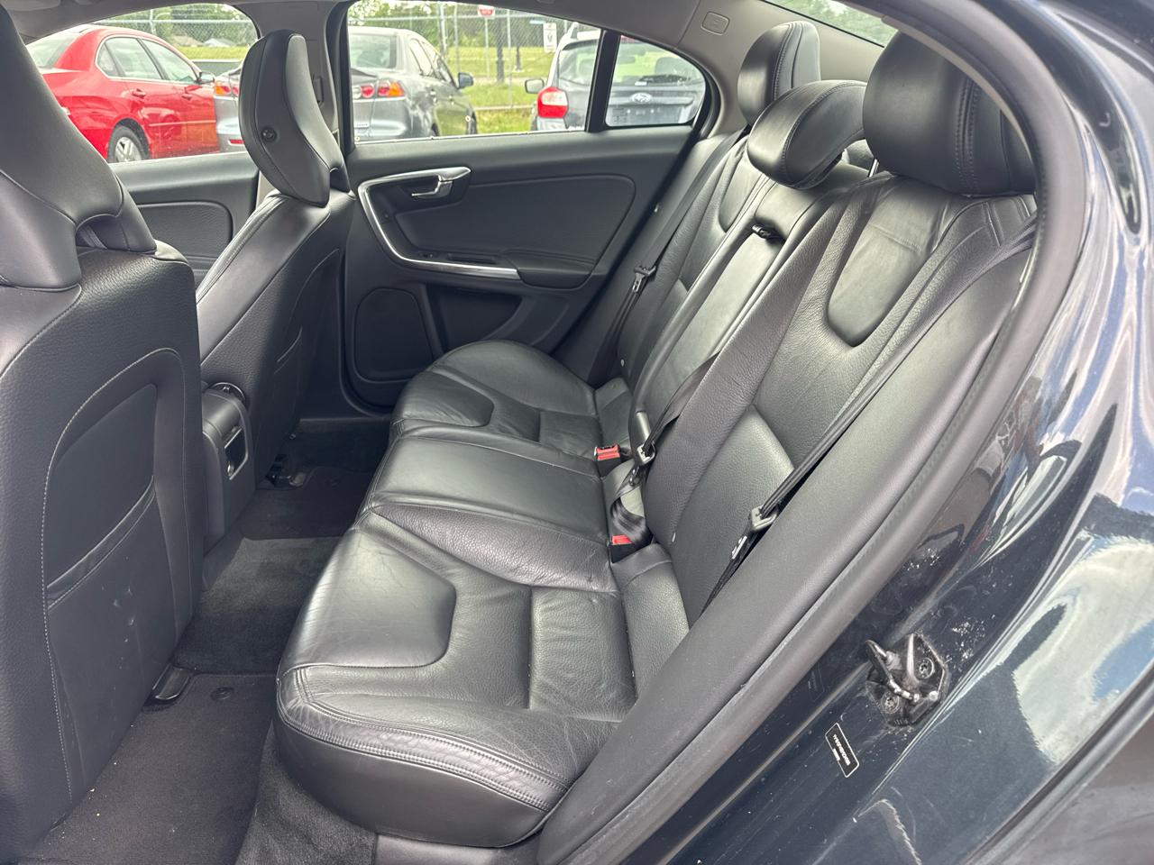 Volvo S60 4dr Sdn T5 AWD 2013