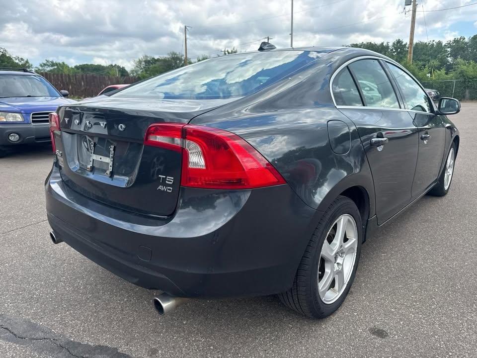 Volvo S60 4dr Sdn T5 AWD 2013